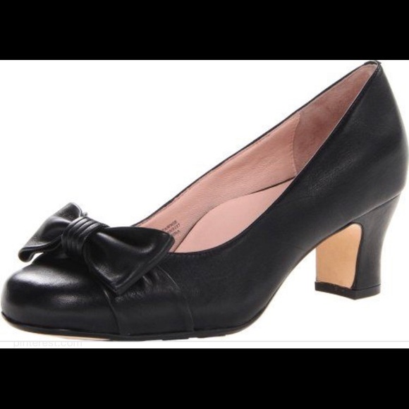 taryn rose black pumps